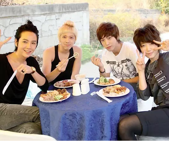 朴信惠新剧女流氓逆袭成貌美善良医生