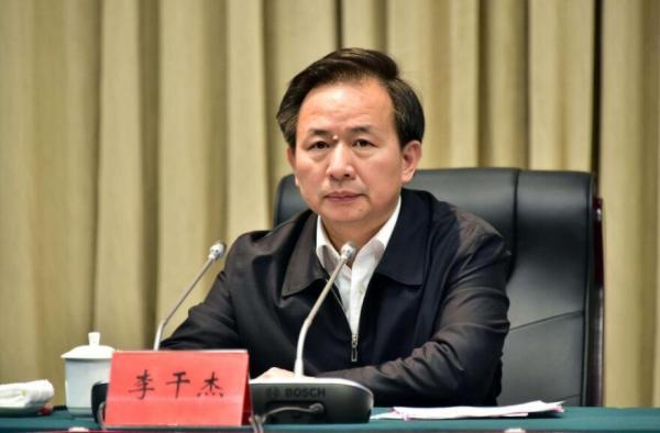 财经早报| 欧洲政坛动荡冲击海外市场 农行千亿