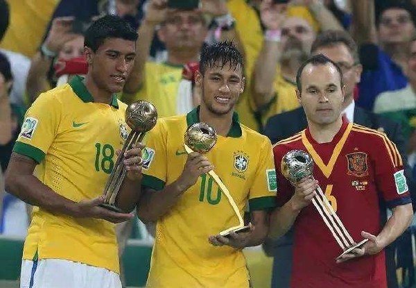 【解码世界杯】巴西15号保利尼奥:英雄不问出