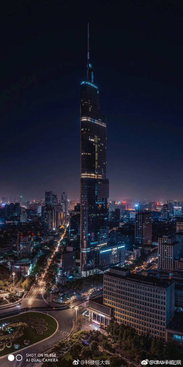 小米8SE样张首次曝光:首发骁龙710+IMX363相机