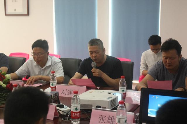 南召县相关政府领导,碧桂园集团豫西南区域总裁彭鸿志,副总裁黄松林