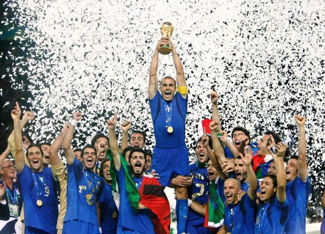 2006年世界杯-意大利点球击败法国，齐祖头顶马特拉齐