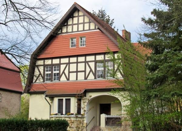 为何多金老外不买房 国人没钱却甘心成为房奴