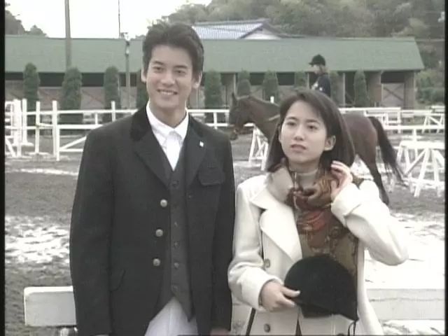 1994年唐泽寿明和久井映见主演的爱情剧《东京仙履奇缘》曾经在中国