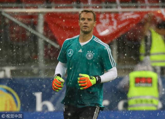 大雨冰雹突袭!德国对奥地利一战推迟35分钟