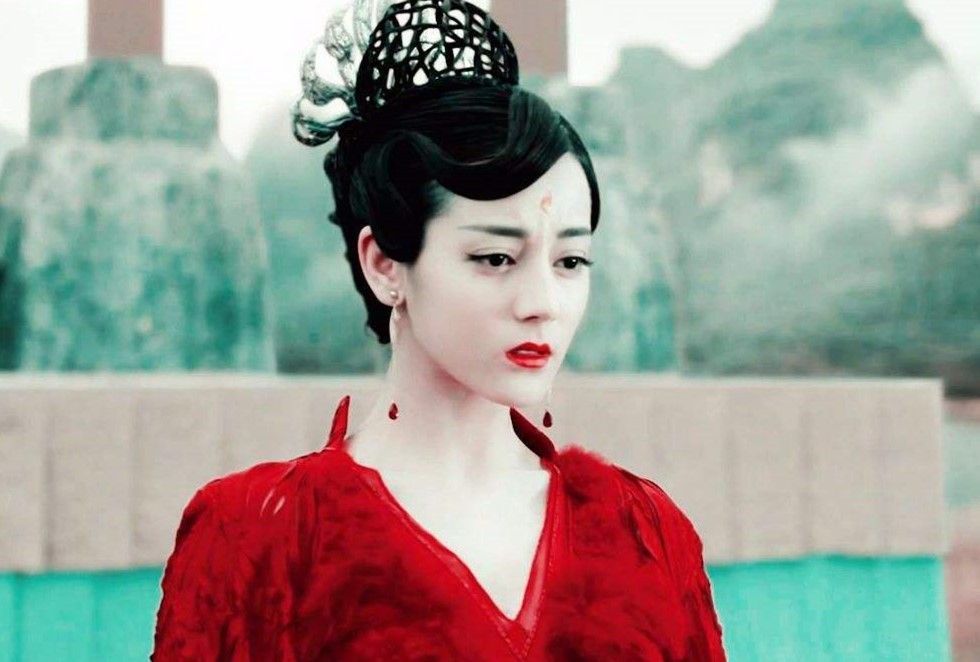 迪丽热巴刚演完白凤九又要演狐妖,看到红衣造型,网友:最美妲己