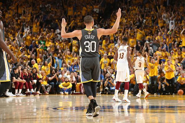 库里总决赛飙9三分 超雷-阿伦位列历史第一