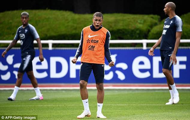 世界杯最年轻10星:阿诺德姆巴佩领衔 19岁天才