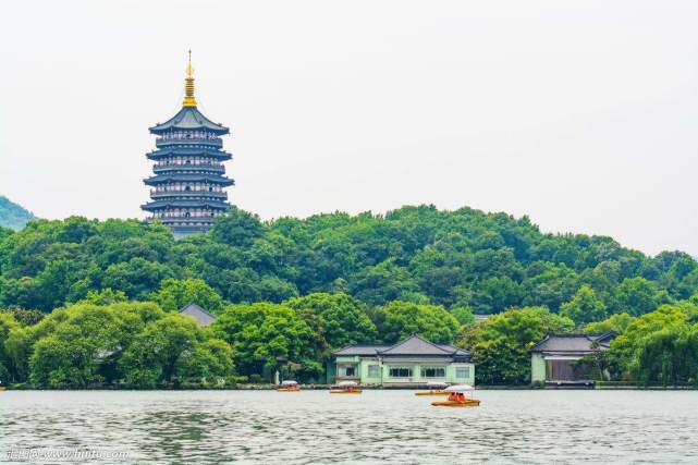 西湖的标志性景观-雷峰塔