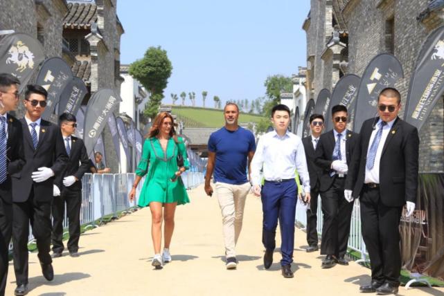 G-EXPO世界足球峰会 斑马王子皮耶罗领跑慈
