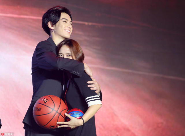 名人赛发布会星光闪耀 吴尊新道明寺联袂献技