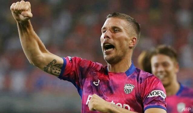 波多尔斯基:中国转会有黑幕 球员拿不到全额工