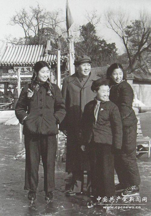 毛泽东专职摄影师吕厚民逝世