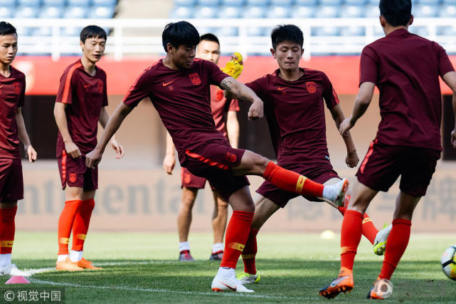 U23男足vs朝鲜U23首发:黄紫昌冲锋 何超替补