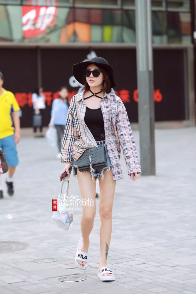 【波爷街拍】夏日时髦男女穿搭指南!