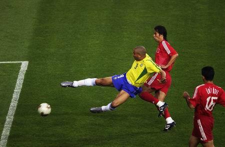 【世界杯百大球星】罗纳尔多:3届15球 永恒的