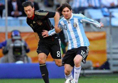 2010年世界杯-德国4-0大胜阿根廷 克洛泽梅开二度