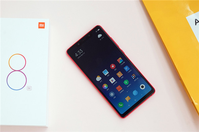 小米8SE媒体评测汇总 首发骁龙710电池容量偏