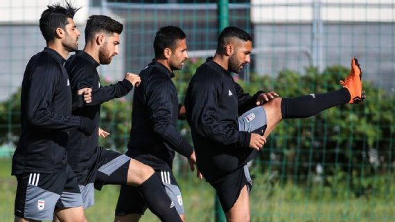 受美国制裁 伊朗国家队被迫更换装备赞助商