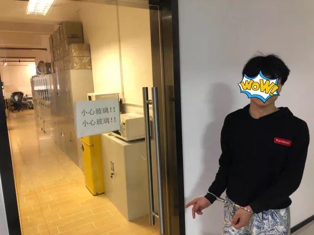 长沙:男子进办公楼偷盗突然肚子疼 直接随地大