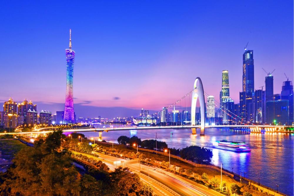 2020日本人均gdp对比_上海香港人均gdp对比