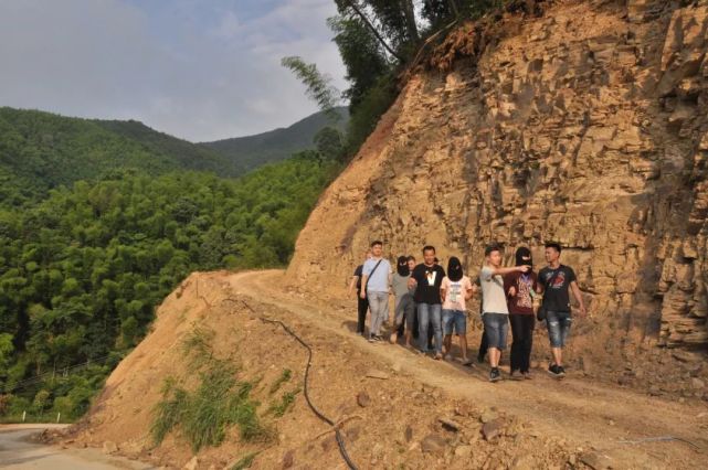 投资100元可获高利息?娄底警方破获特大电信