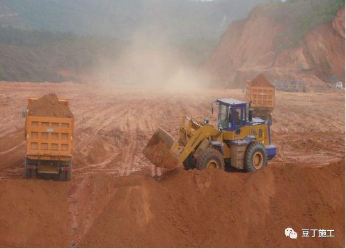 碎石类土,砂土(使用细砂,粉砂时应取得设计单位同意)和爆破石碴,可用