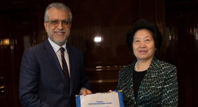 亚足联支持中国足球发展 协助20年内办世界杯