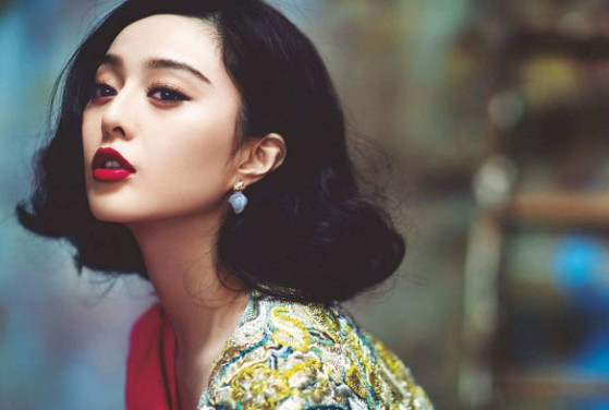 天生有瑕疵的5位女星,范冰冰是驼峰鼻,而她没有子宫不