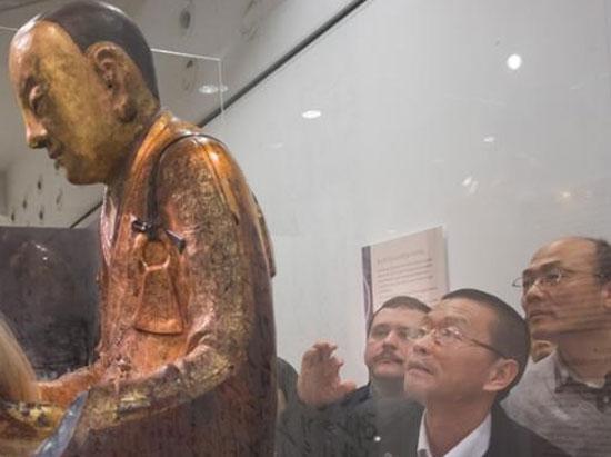 荷兰肉身坐佛收藏家终于憋不住了:我合法拥有