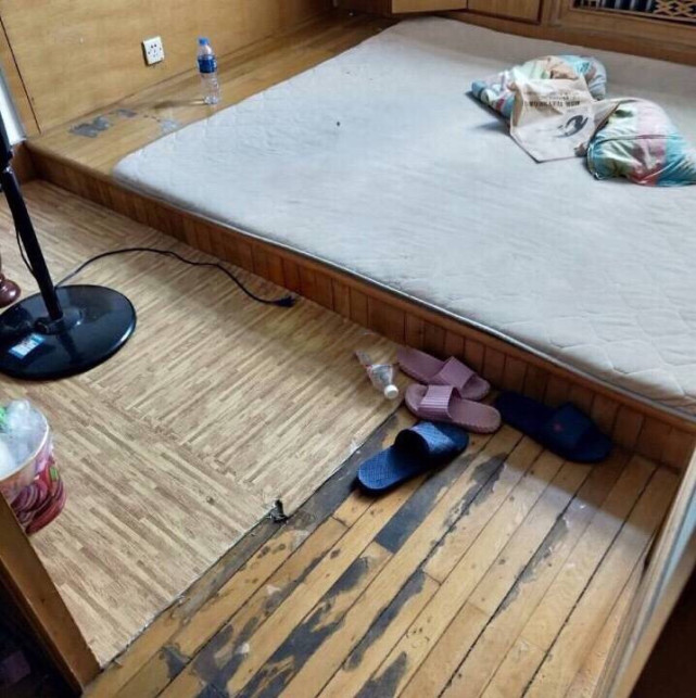 641