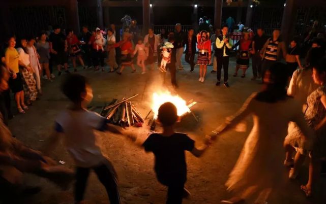 夏日避暑好去处!置身于郴州东江湖秀美山水之