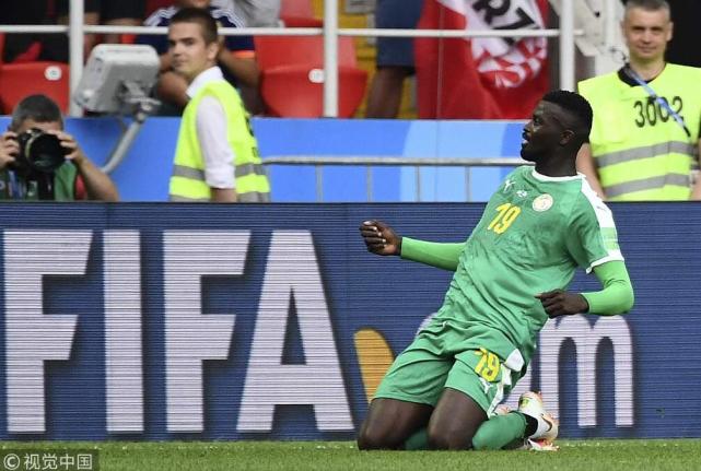 世界杯-塞内加尔2-1波兰 尼昂破门斩非洲队首胜