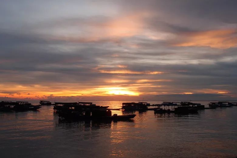 地址:北海市区北部,东起南流江出海口,西至冠头岭国家森林公园.