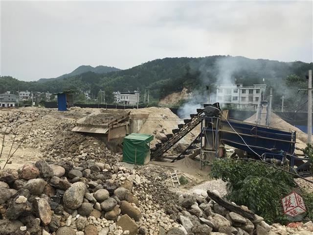 村民致电村支书被骂回来打死你 村支书被停职