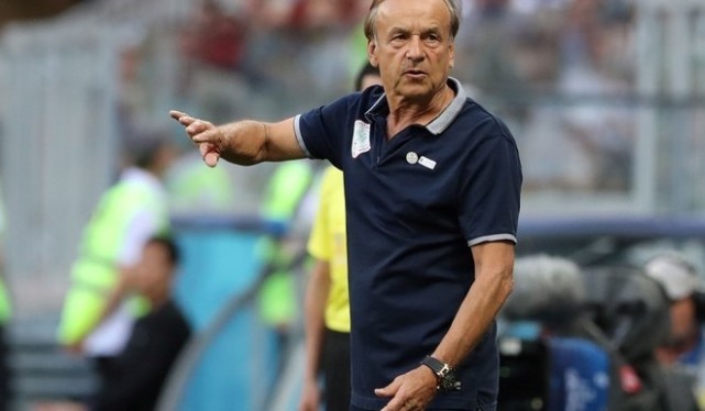 尼日利亚主帅:末战必胜阿根廷 留在俄罗斯过生