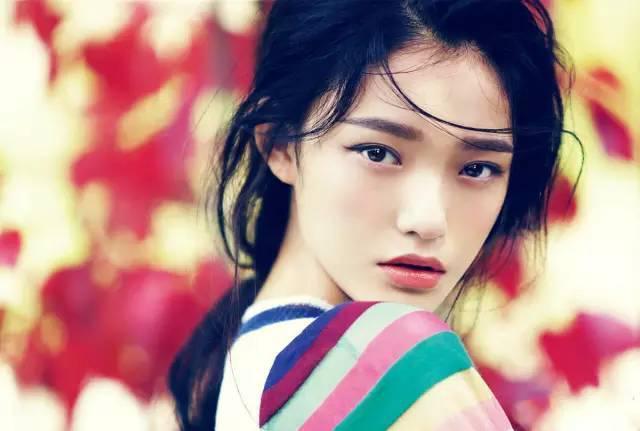 林允小号爆料某节目组让自己背锅,网友都劝她