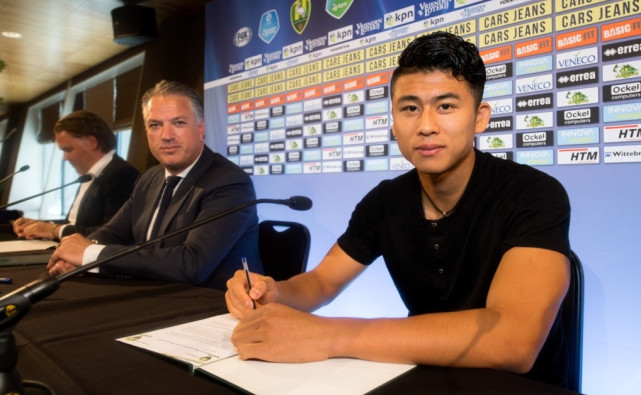 海牙主帅:张玉宁在球队没特权 无人告知必须让