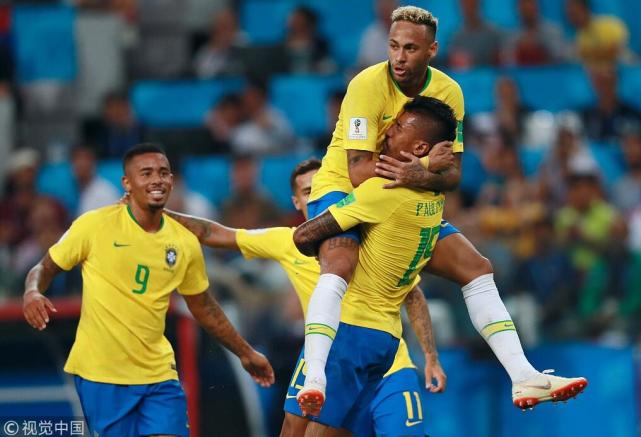 巴西2-0夺头名将战墨西哥 保利尼奥建功席尔瓦破门