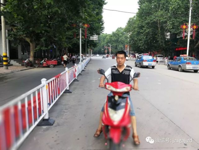 焦作不文明交通行为大曝光 希望下一个不是你