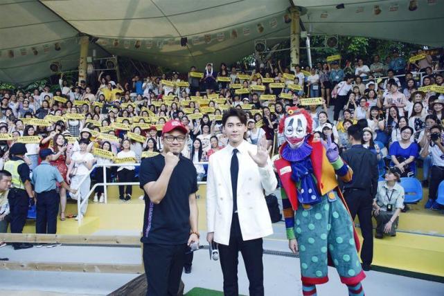 电影《动物世界》广州路演 李易峰为演落魄青