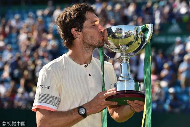 伊斯特本赛大兹维列夫完胜拉科 摘职业生涯首