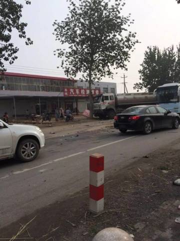 沧州发生一起交通事故现场惨不忍睹!