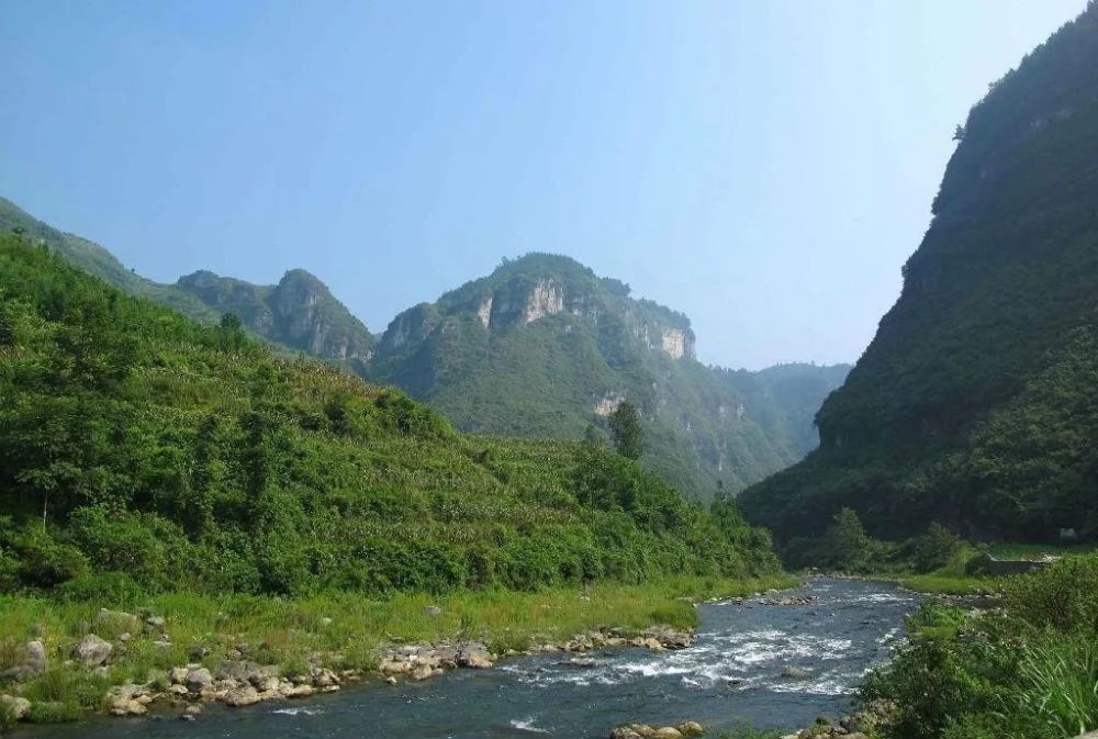 南江大峡谷:贵阳避暑的招牌景区