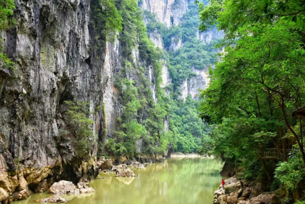 南江大峡谷:贵阳避暑的招牌景区