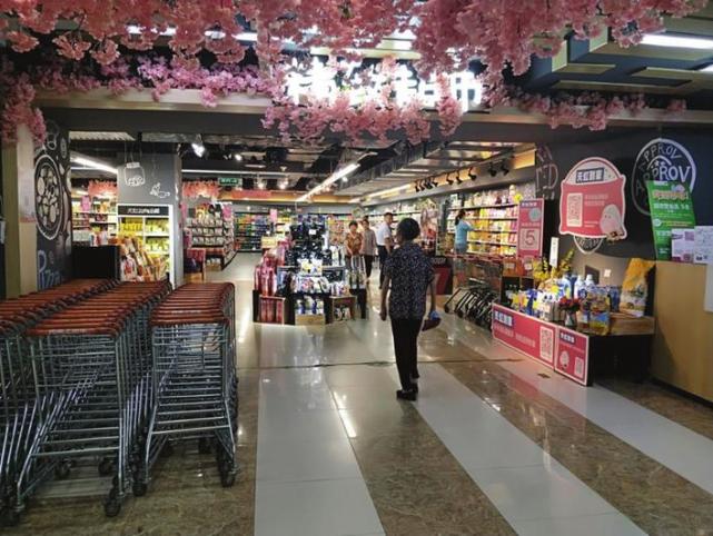 岳阳多处地下停车场成超市 天虹大厦等5处年内