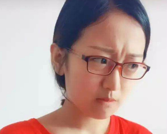 西瓜妹抖音一夜爆红,素颜亮相,网友,纯天然才是