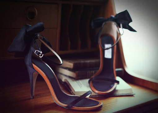 穿高跟鞋脚痛?那是因为你不知道这些小窍门!