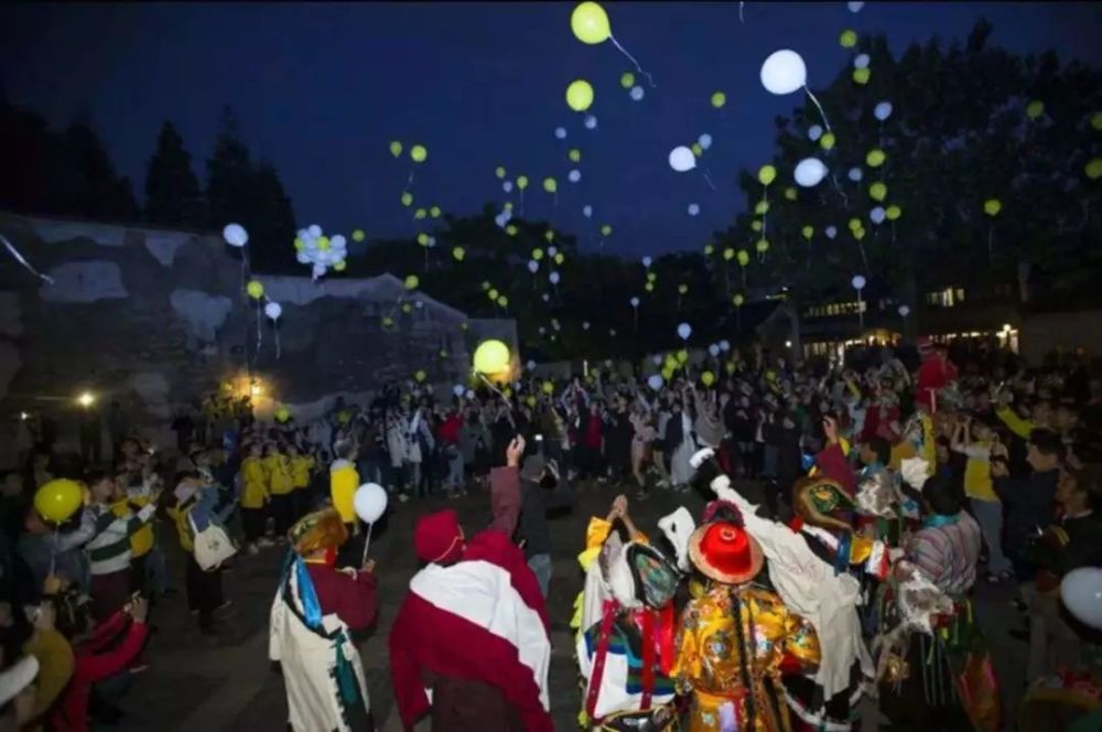 孟京辉重导老舍话剧名作《茶馆》,请了个德国