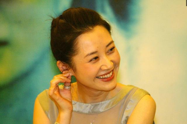 1组许晴年轻时的经典剧照脸蛋有点婴儿肥真是越长越美啊